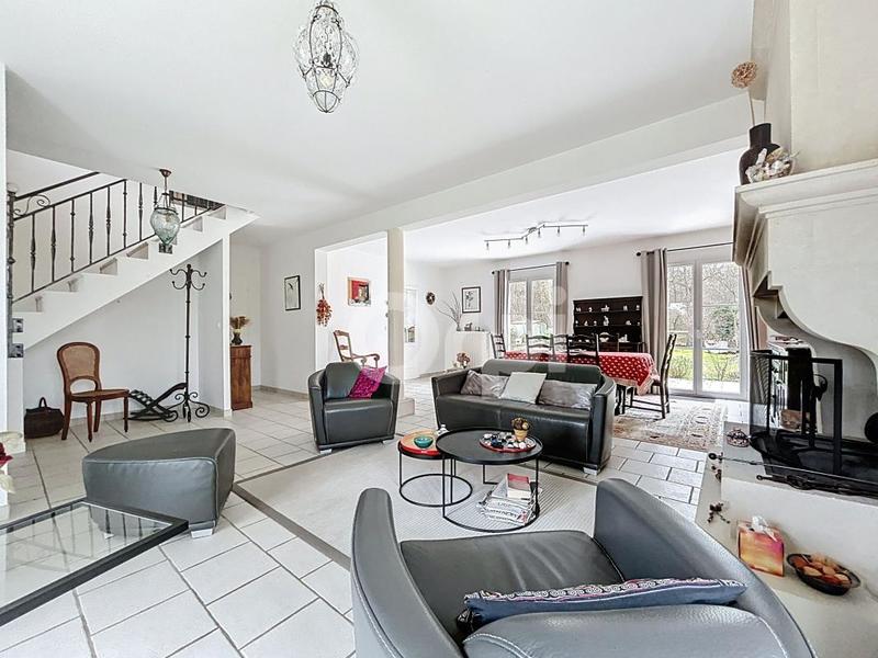 Maison - 150 m² - 5 pièces