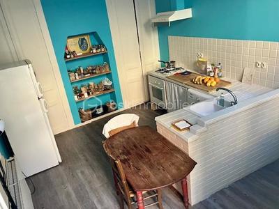 Maison - 185 m² - 8 pièces