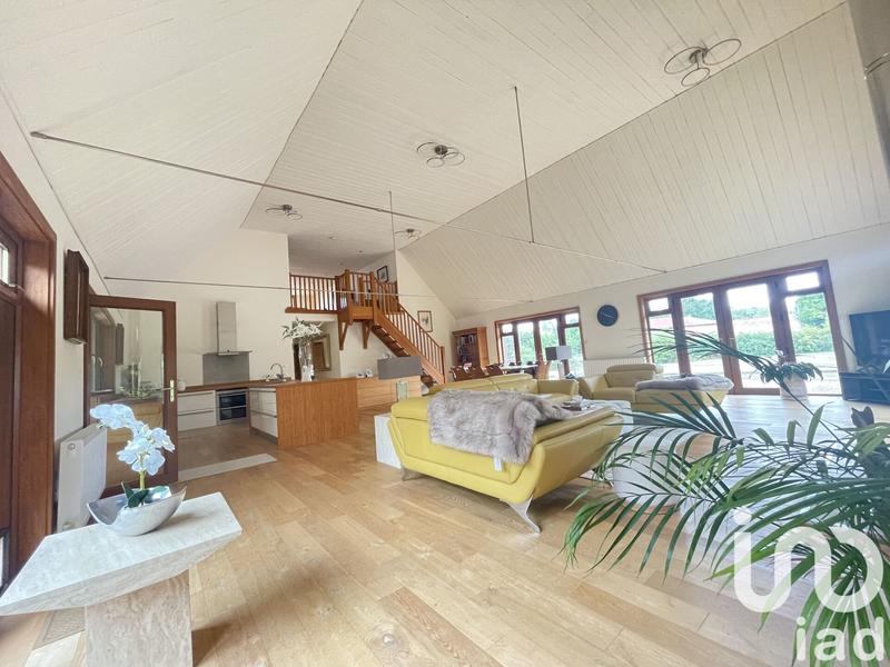 Maison - 200 m² - 7 pièces