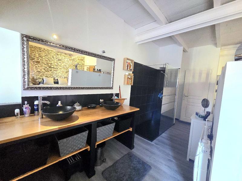 Maison - 169 m² - 3 pièces