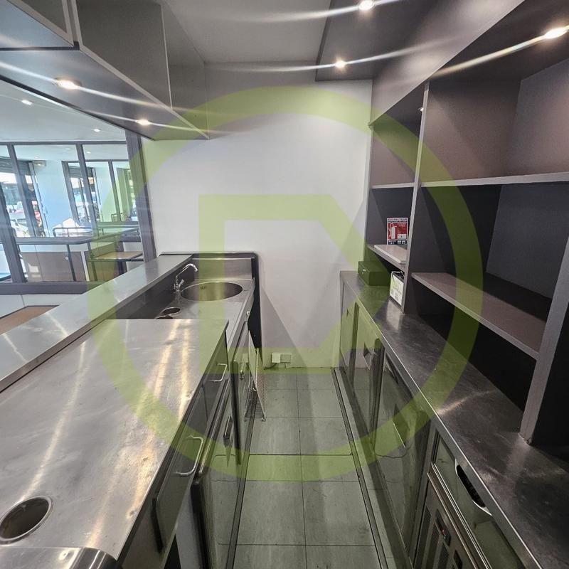 Fonds de commerce - Local d'activité / Entrepôt - 70 m²