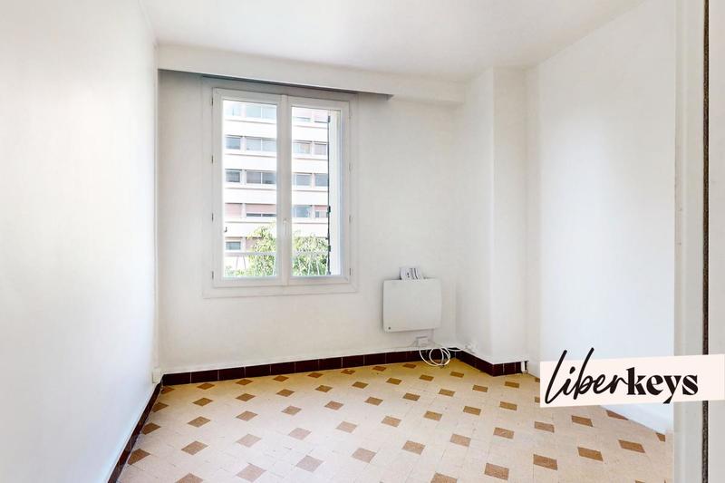 Appartement - 97 m² - 6 pièces