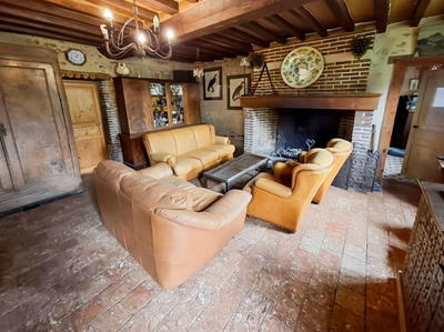 Maison - 195 m² - 11 pièces