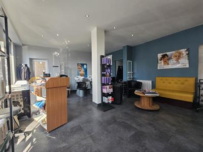 Beauté / Bien-être - 42 m² - 2 pièces