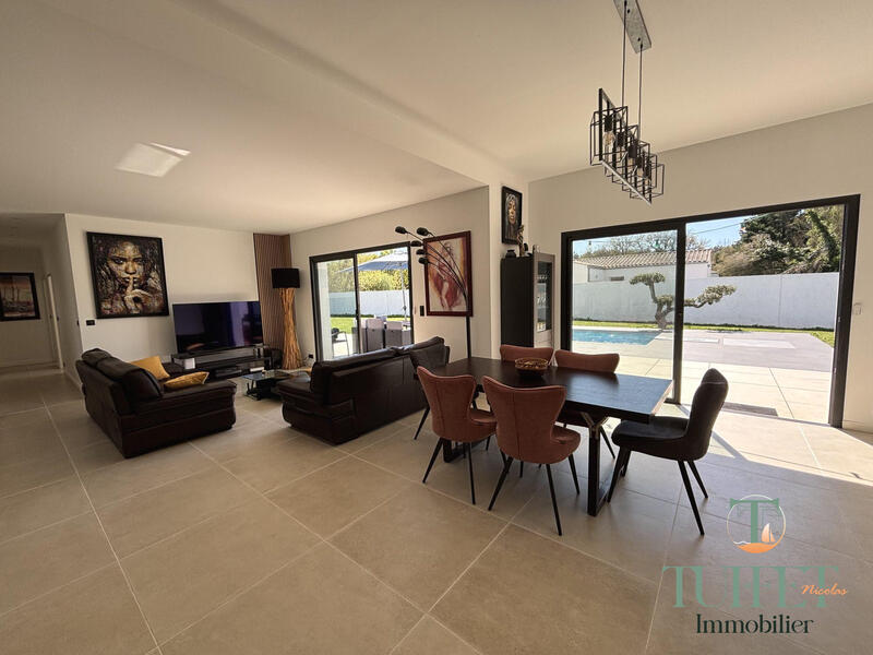 Maison - 147 m² - 4 pièces