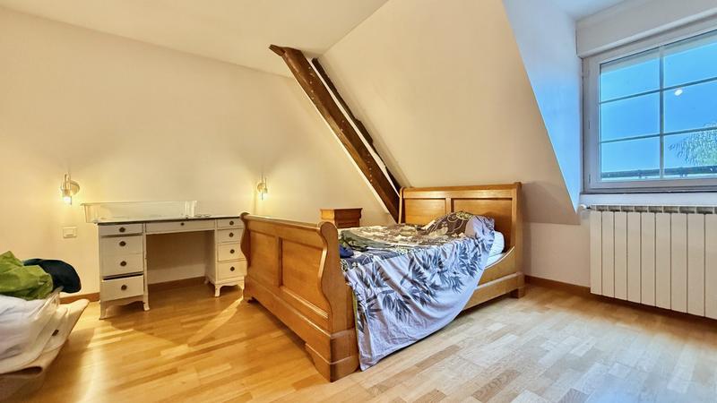 Maison ancienne - 215 m² - 6 pièces