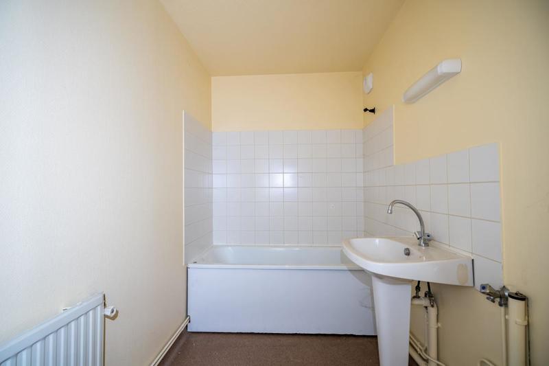 Appartement - 80 m² - 4 pièces