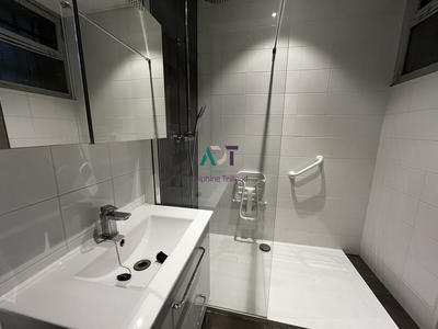 Appartement - 85 m² - 3 pièces