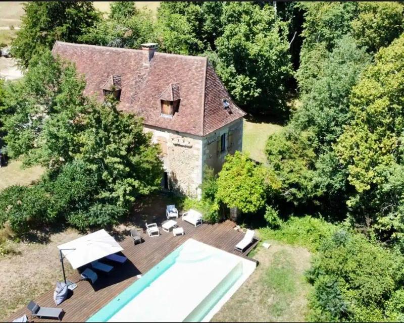 Maison - 200 m² - 6 pièces