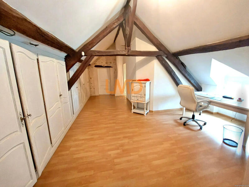 Maison en pierre - 185 m² - 7 pièces