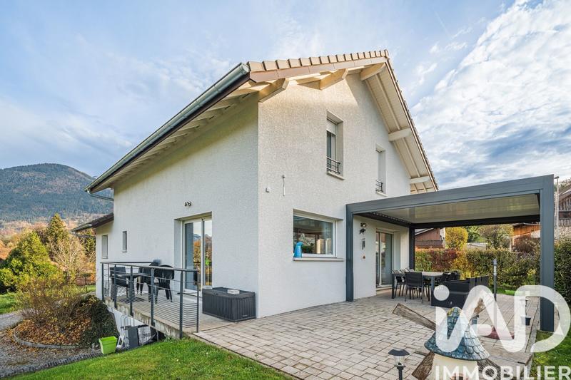 Maison - 165 m² - 6 pièces