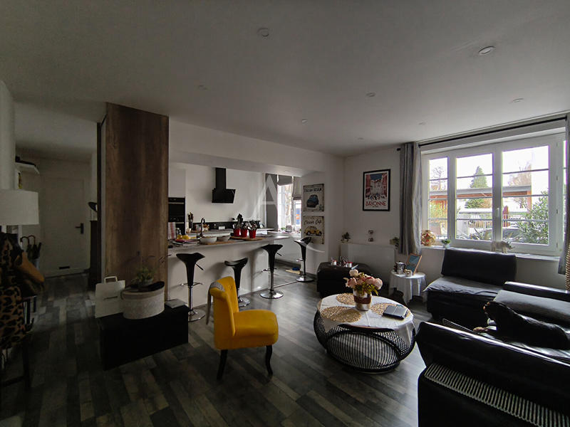 Appartement - 65 m² - 3 pièces