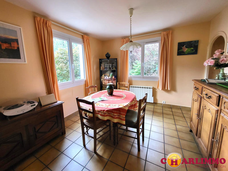 Maison traditionnelle - 92 m² - 5 pièces