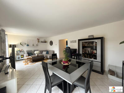 Maison contemporaine - 92 m² - 5 pièces