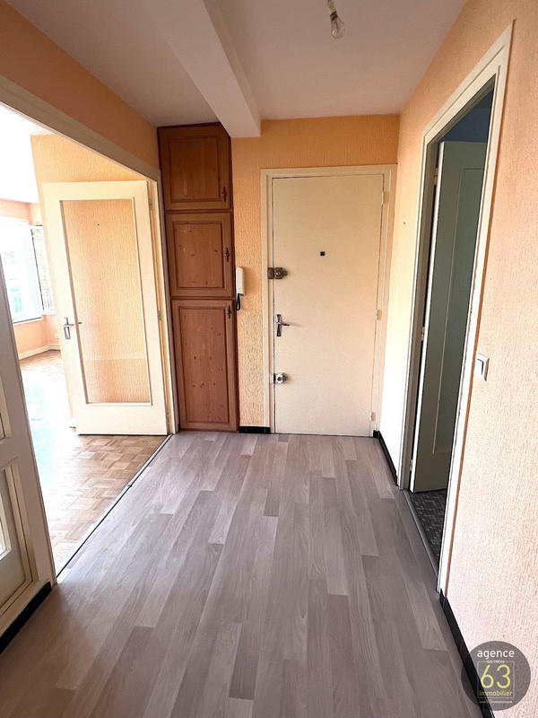 Appartement - 77 m² - 3 pièces