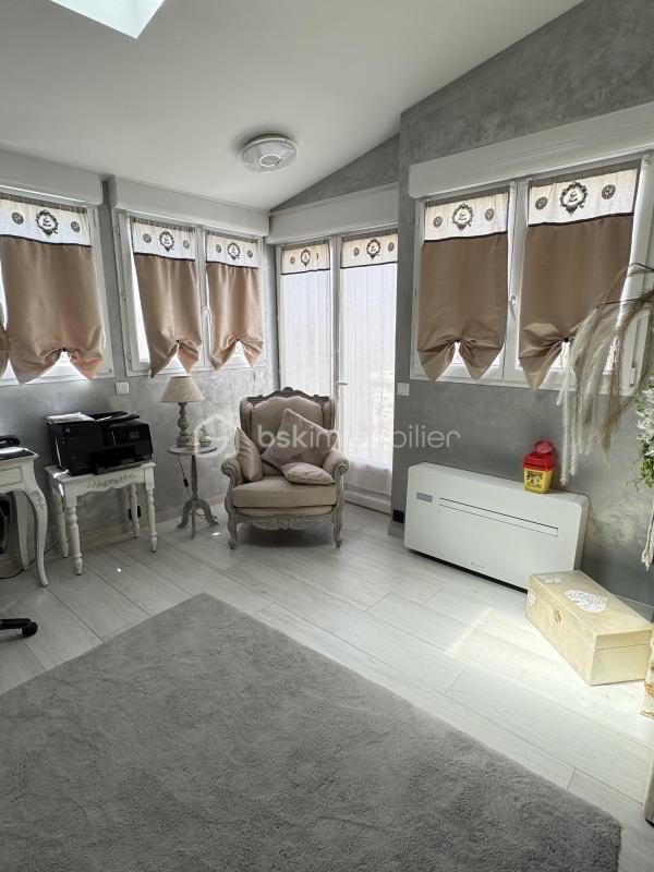 Maison - 185 m² - 6 pièces