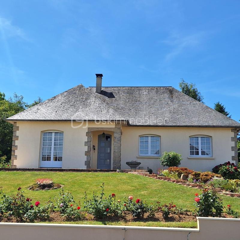 Maison traditionnelle - 96 m² - 4 pièces