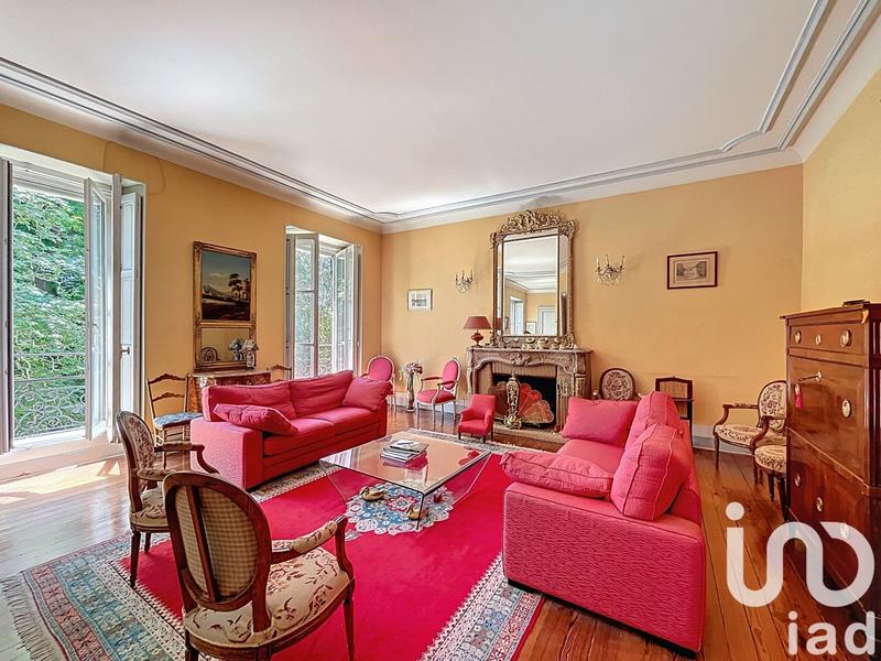 Appartement - 158 m² - 5 pièces