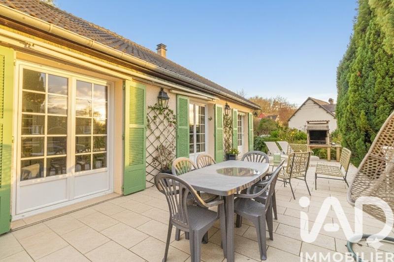 Maison - 95 m² - 5 pièces