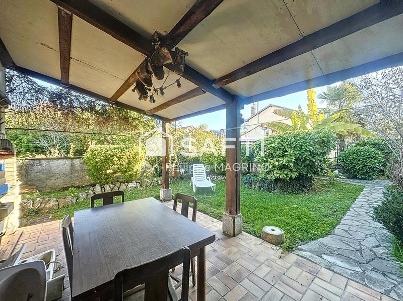 Maison - 160 m² - 5 pièces