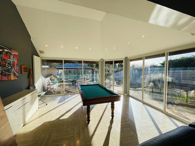 Maison - 200 m² - 6 pièces