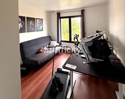 Pavillon - 130 m² - 7 pièces