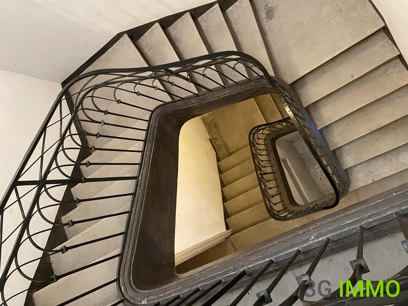 Maison - 254 m² - 8 pièces