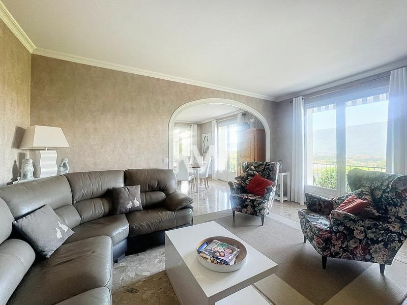 Maison - 159 m² - 6 pièces