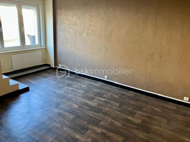 Maison - 94 m² - 6 pièces