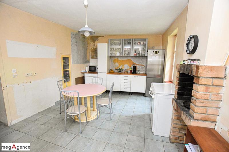 Maison - 277 m² - 12 pièces