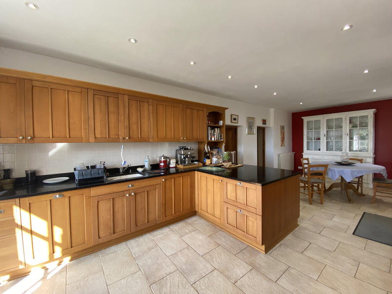 Maison - 291 m² - 13 pièces