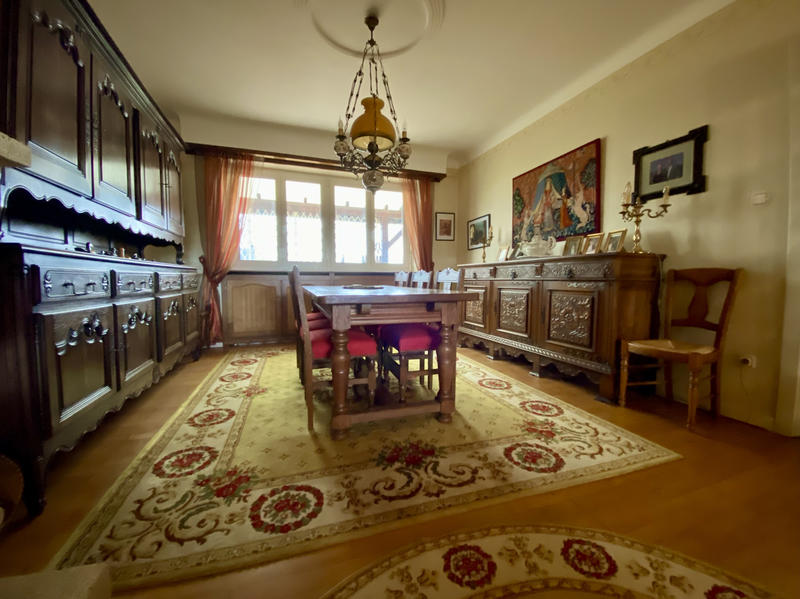 Maison - 195 m² - 8 pièces