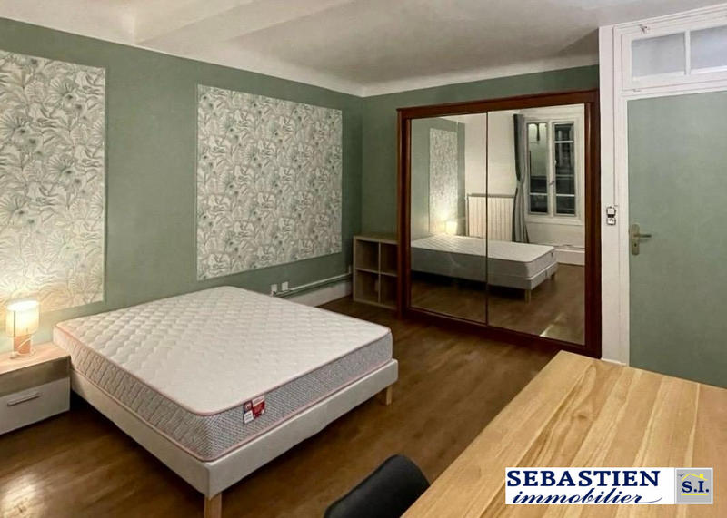 Bureau - 144 m² - 6 pièces