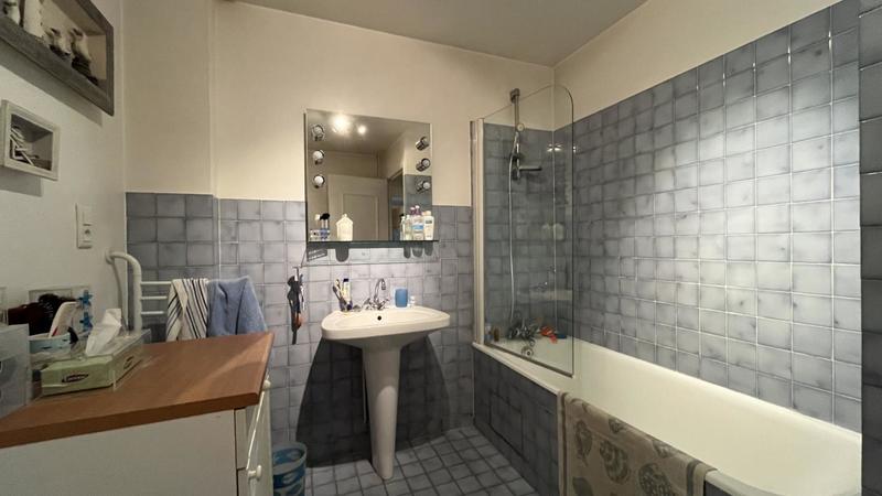 Maison - 340 m² - 9 pièces