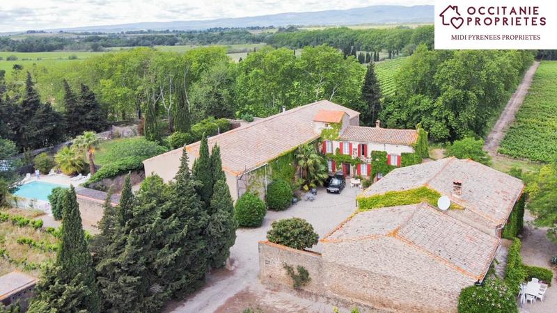 Propriété - 530 m² - 23 pièces