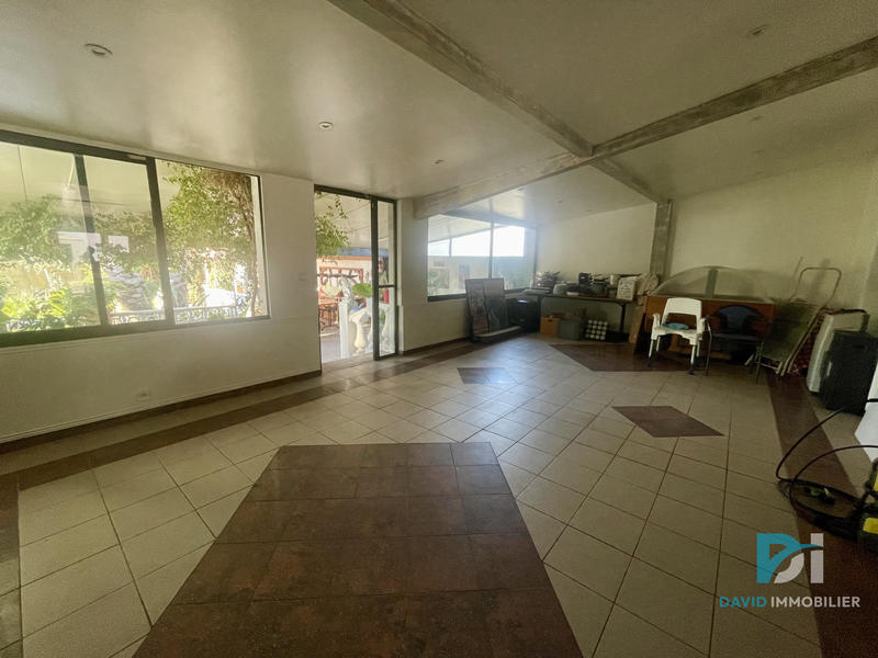 Immeuble - 219 m² - 4 pièces