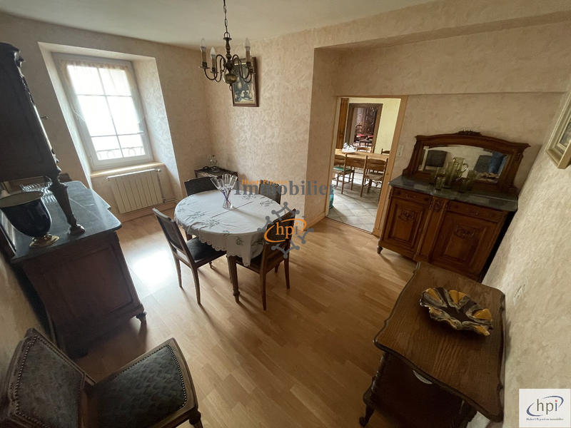 Maison - 197 m² - 8 pièces