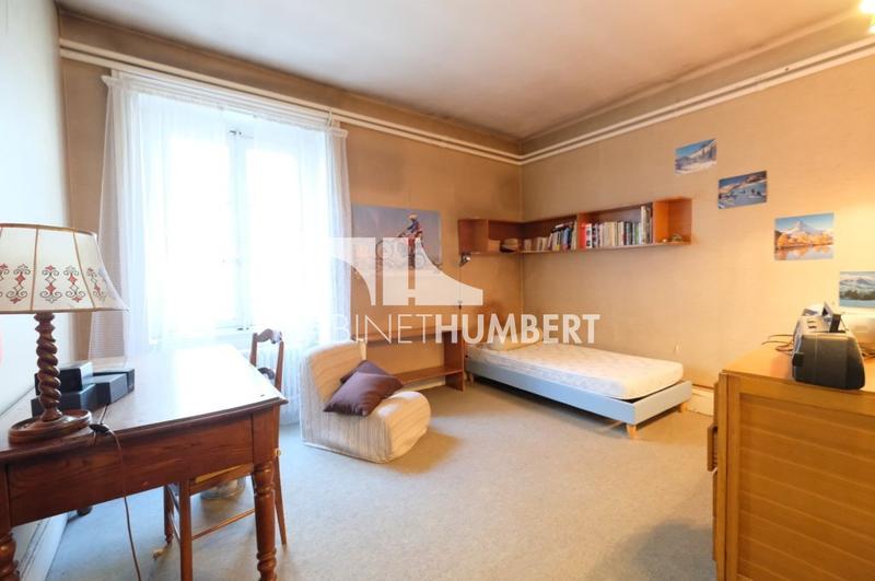 Appartement - 231 m² - 7 pièces