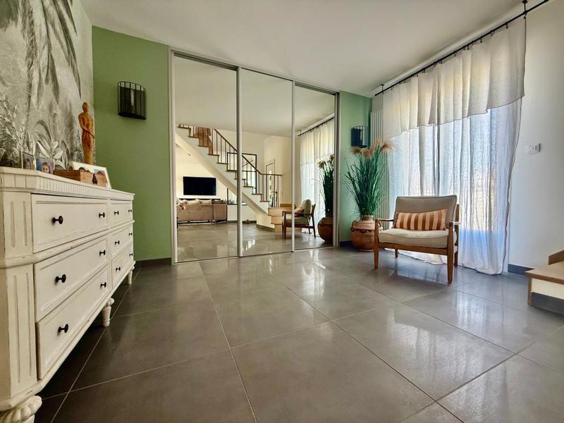 Maison - 189 m² - 7 pièces