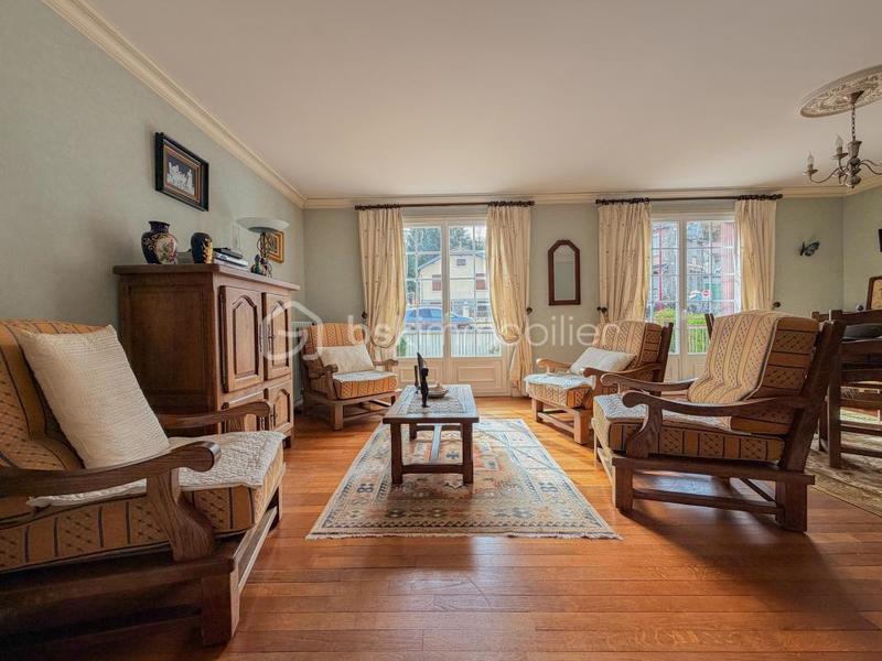 Maison - 131 m² - 6 pièces