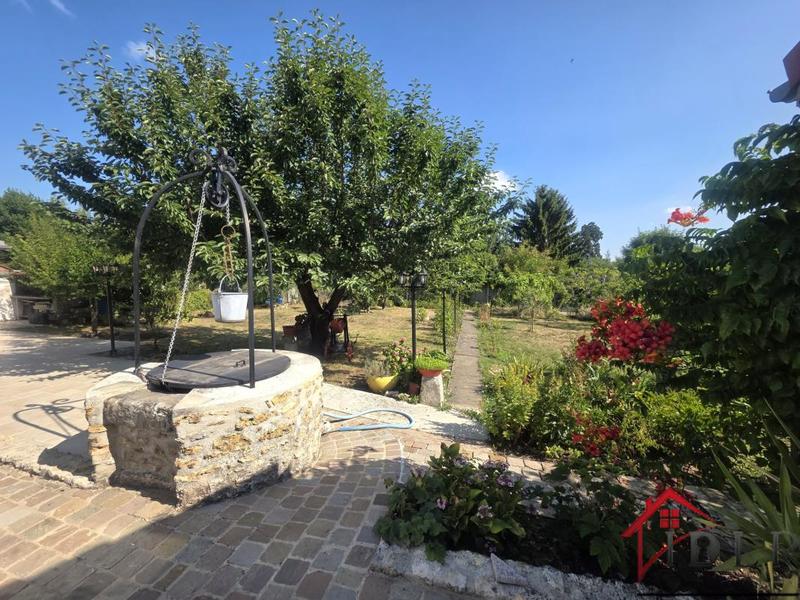 Corps de ferme - 300 m² - 7 pièces