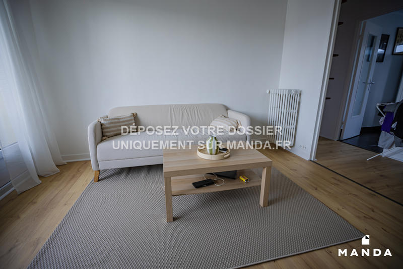 Chambre - 14 m² - 4 pièces