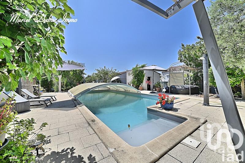 Maison - 249 m² - 8 pièces