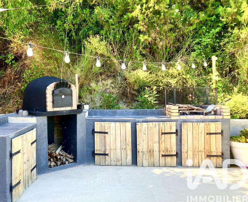 Maison - 185 m² - 5 pièces