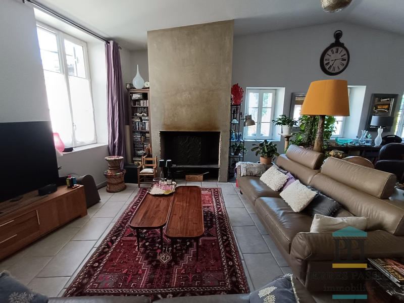 Maison ancienne - 240 m² - 7 pièces