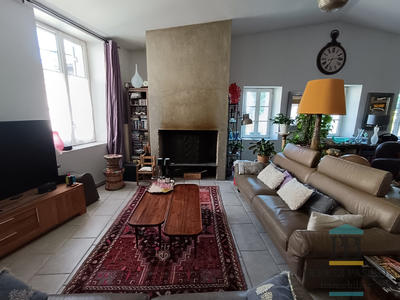 Maison ancienne - 240 m² - 7 pièces