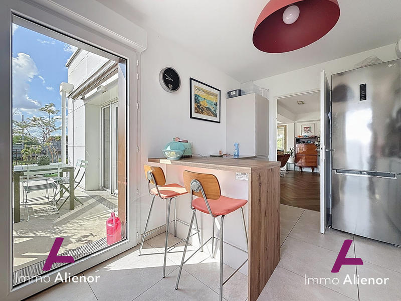 Appartement - 140 m² - 5 pièces