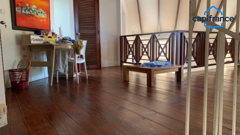 Pavillon - 190 m² - 7 pièces