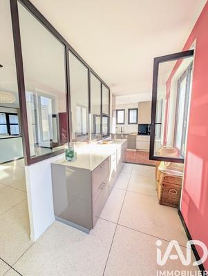 Maison - 182 m² - 6 pièces