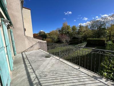 Maison traditionnelle - 134 m² - 7 pièces